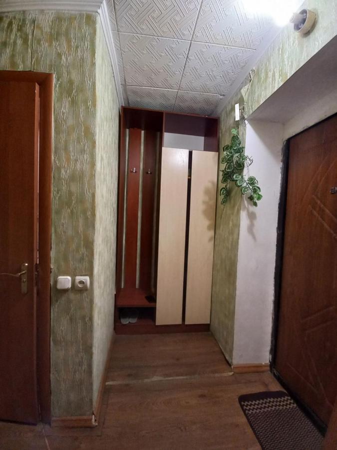 1 Комнатная Квартира Остановка Торговый Центр Cherkasy Luaran gambar