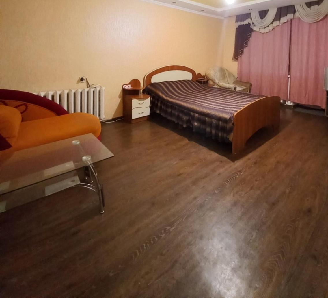 1 Комнатная Квартира Остановка Торговый Центр Cherkasy Luaran gambar
